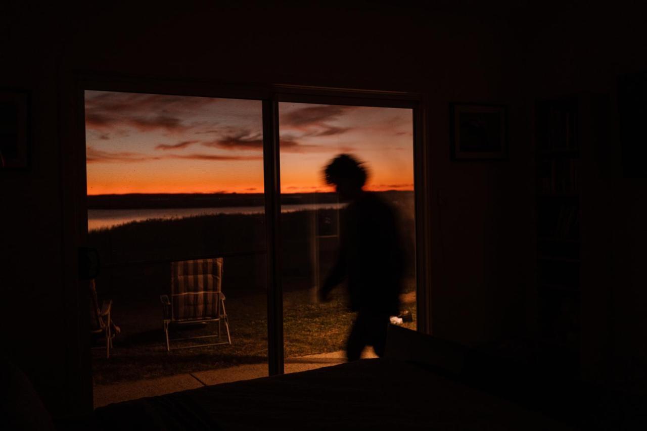 Coorong Island Retreat - Farm Stay At Pet Friendly Property Meningie エクステリア 写真